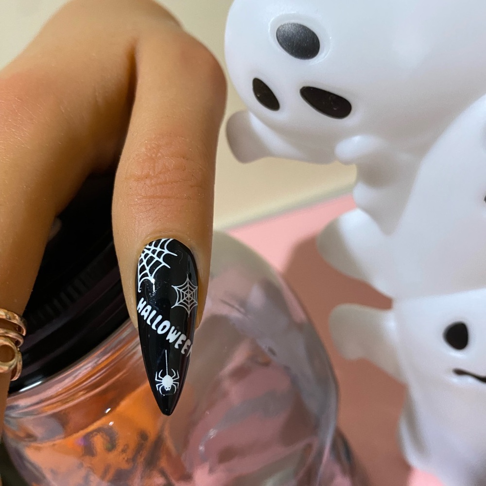 Hand crafted Glow In Dark Halloween Medium Stiletto Love Galore Press On Nails - Picture 3 of 10